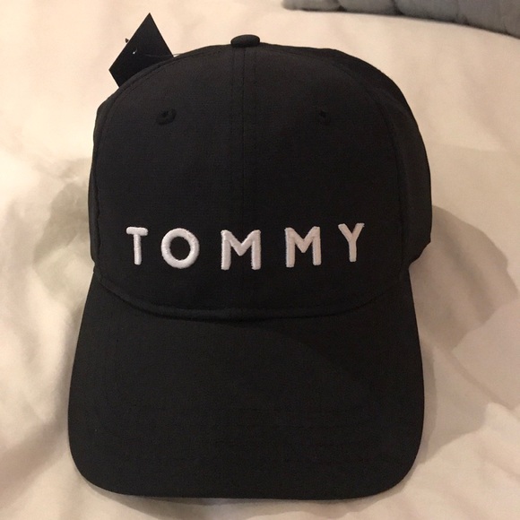 Tommy Hilfiger Accessories - NWT Black Tommy Hilfiger hat